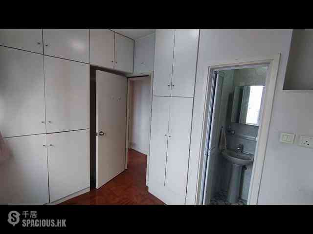 Fortress Hill - Wah Hoi Mansion Block A 02