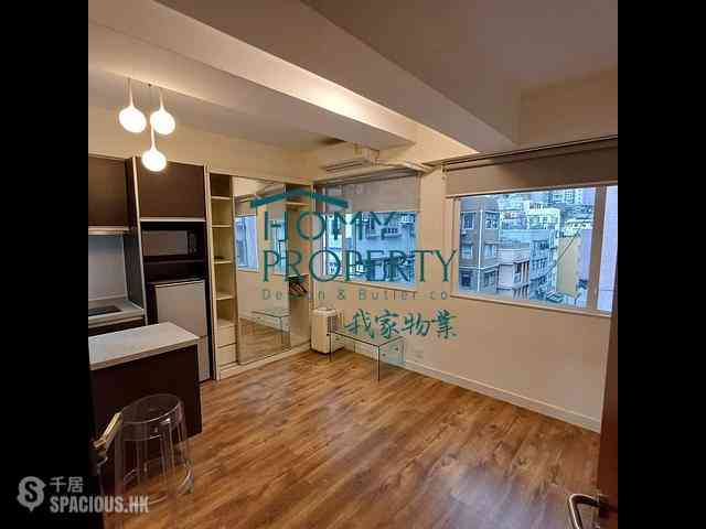 Poho - 43-45, Square Street 01