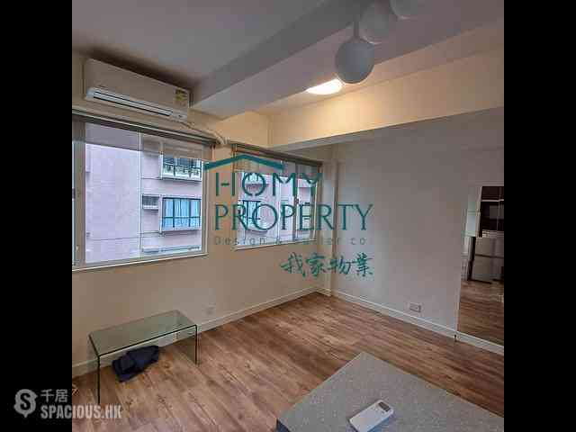 Poho - 43-45, Square Street 03