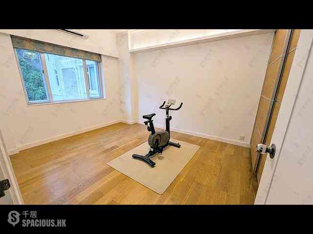 Mid Levels Central - Pearl Gardens Block EF 06