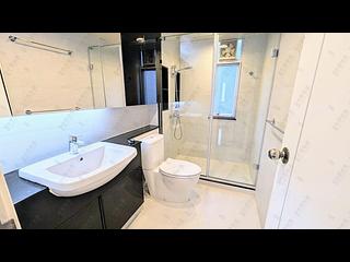 Mid Levels Central - Pearl Gardens Block EF 07