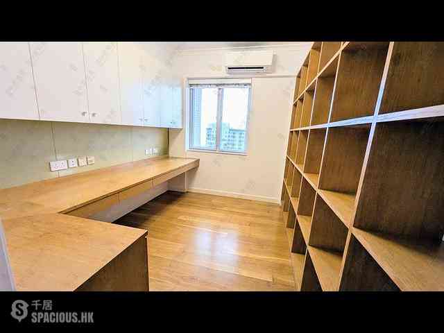 Mid Levels Central - Pearl Gardens Block EF 08