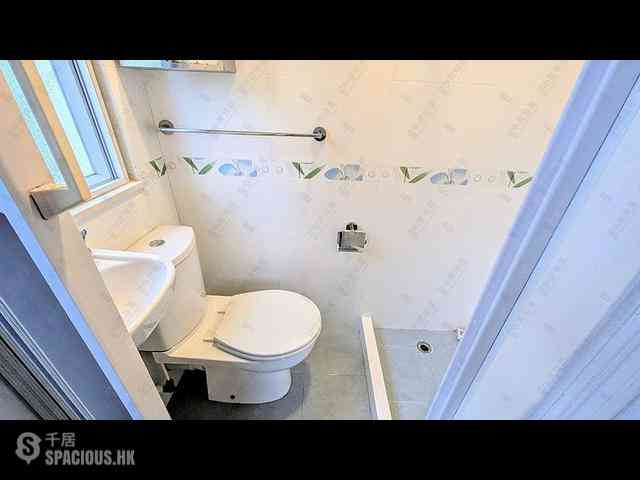 Mid Levels Central - Pearl Gardens Block EF 09