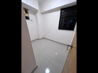 Sai Ying Pun - Liang Ga Building 03
