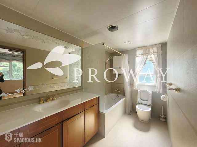 Pok Fu Lam - Baguio Villa Block 44 05
