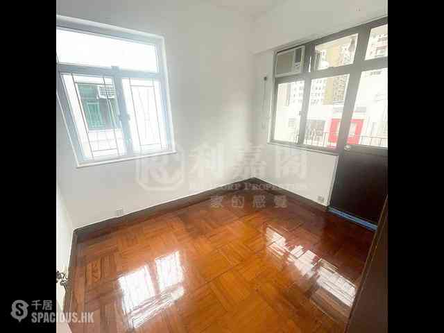 Quarry Bay - Elegance House 02