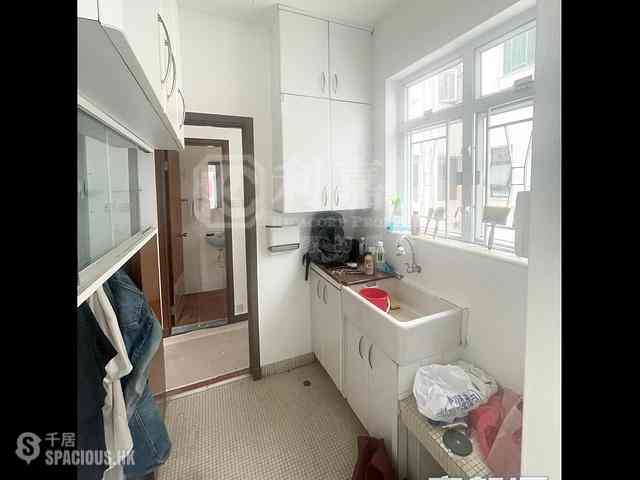 Quarry Bay - Elegance House 03