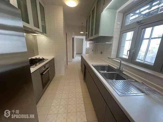Repulse Bay - Repulse Bay Garden Block 9 03
