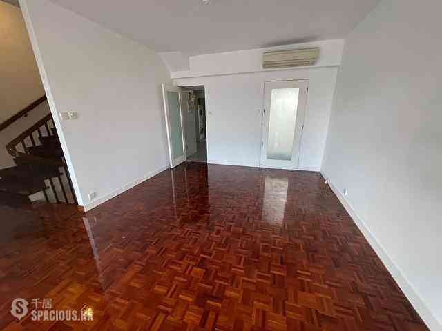 Chung Hom Kok - 30-36, Horizon Drive 02