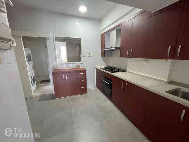 Chung Hom Kok - 30-36, Horizon Drive 04