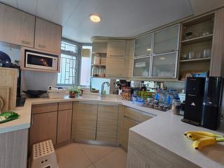 Tung Chung - Caribbean Coast Phase 4 Crystal Cove 08