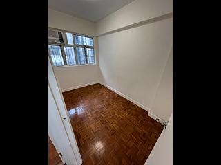 Sai Ying Pun - Tone Hing Building 02
