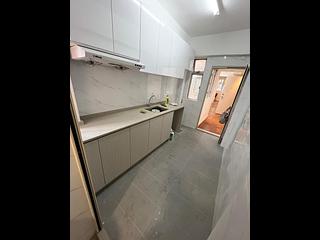 Sai Ying Pun - Tone Hing Building 04
