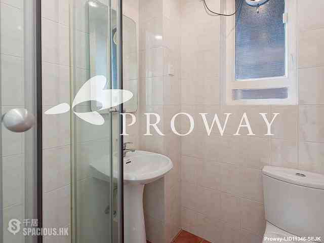 Mid Levels Central - 5G, Bowen Road 11