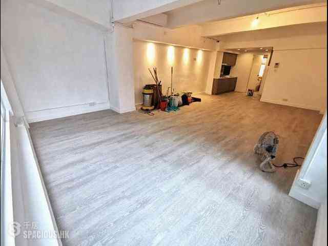 Wan Chai - 23, Queen's Road East 01