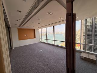 Wan Chai - Convention Plaza Office Tower 02