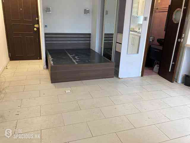 Sai Ying Pun - Hang Hing Court 03