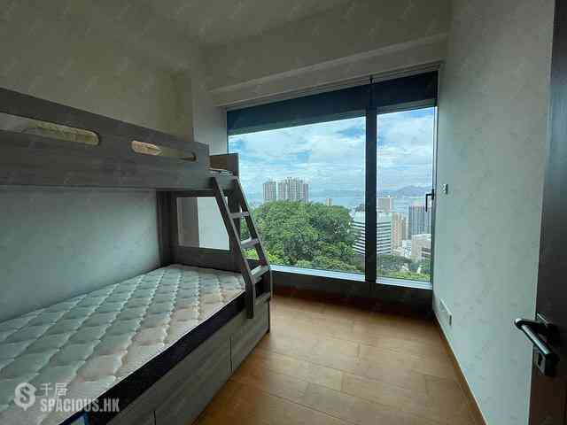 Mid Levels West - University Heights Tower 1 09