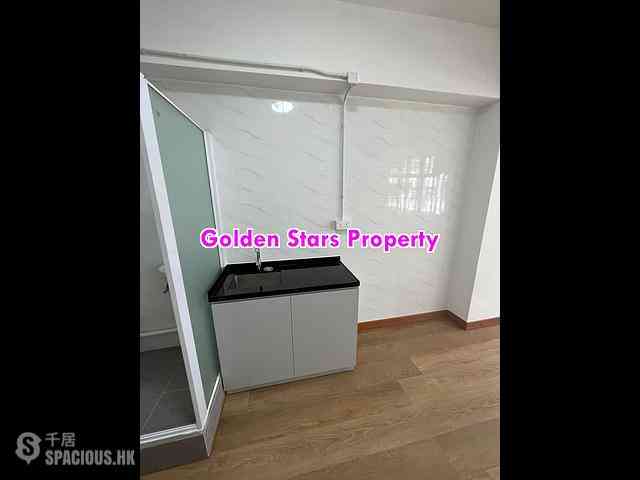 Sai Ying Pun - 26, Centre Street 03