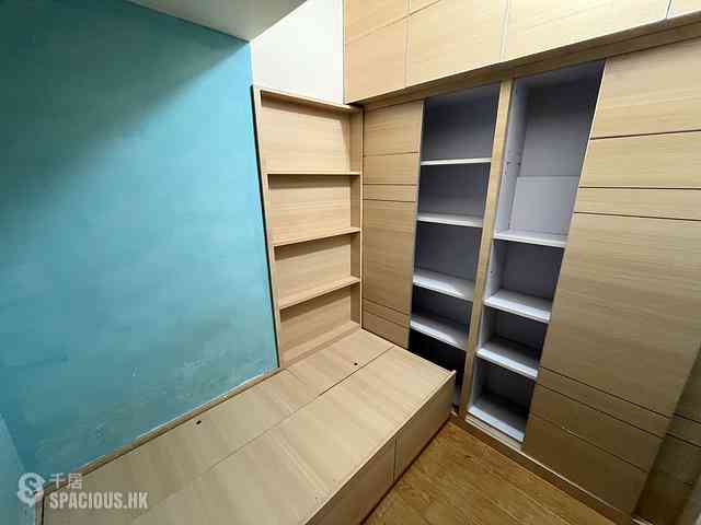 Quarry Bay - Wai Lee Building 03