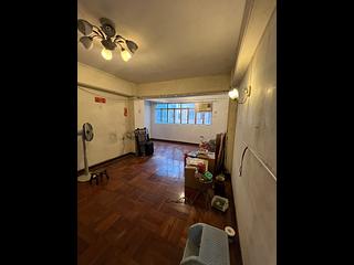 Quarry Bay - Lai King Mansion 02