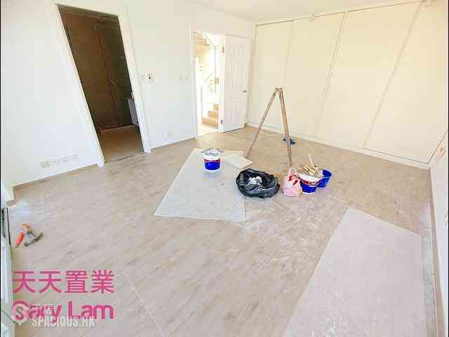 Clear Water Bay - Siu Hang Hau 04