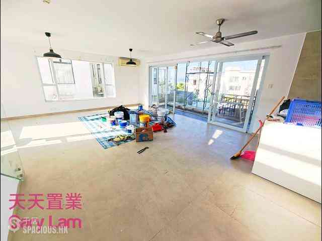 Clear Water Bay - Siu Hang Hau 21