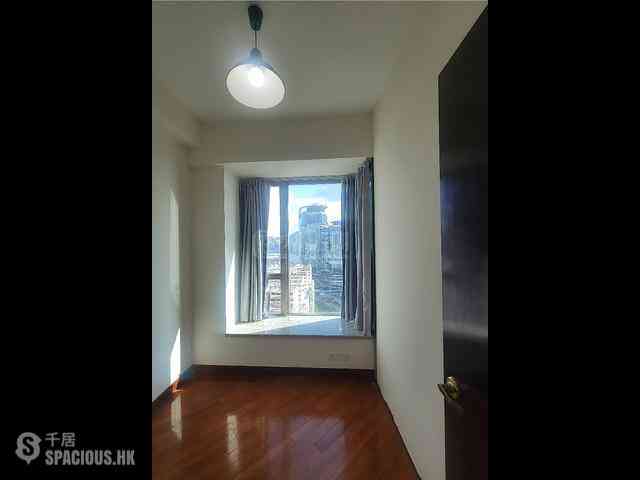 Yau Ma Tei - The Coronation Tower 5 06