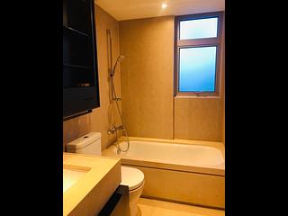 Clear Water Bay - Mount Pavilia Block 6 04