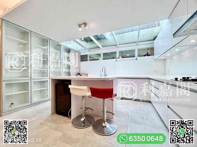 Clear Water Bay - Golden Villa 04