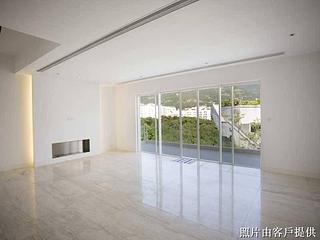 Chung Hom Kok - Magnolia (The Crown Villas) 02