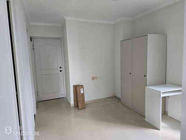 Wan Chai - Causeway Centre Block B 07