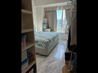 Tai Kok Tsui - Harbour Green Tower 2 02