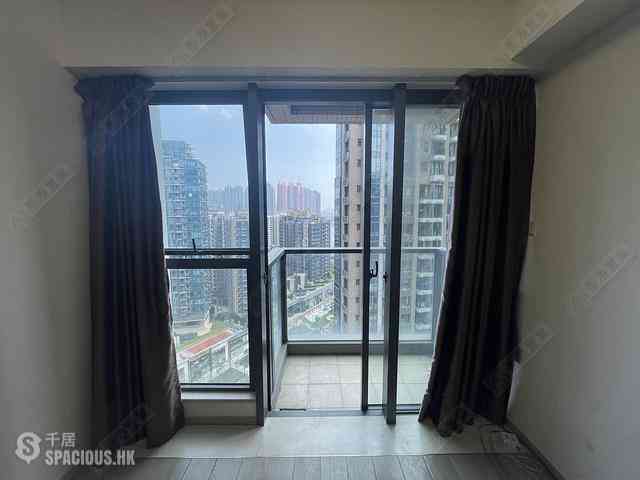 Tseung Kwan O - The Wings IIIA Block 1A 01