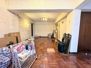 Quarry Bay - Lai King Mansion 06