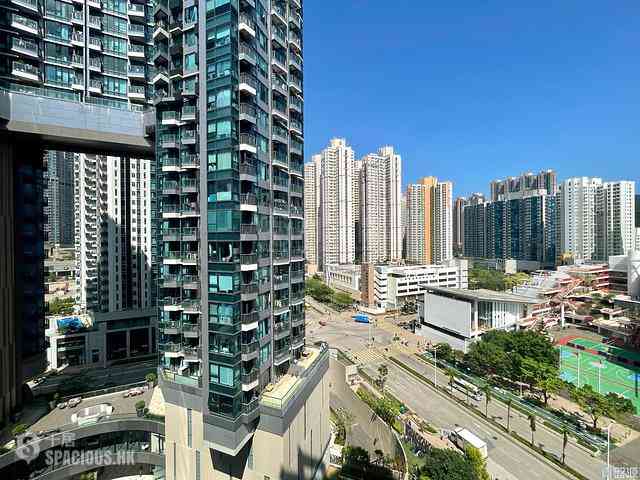 Tseung Kwan O - The Wings Ocean Wings Block 7A 01
