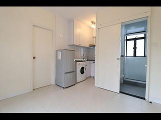 Wan Chai - Hoover Towers Block 2 03