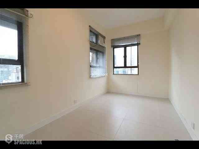 Wan Chai - Hoover Towers Block 2 07