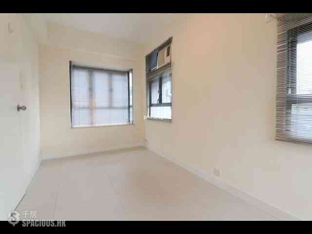 Wan Chai - Hoover Towers Block 2 08