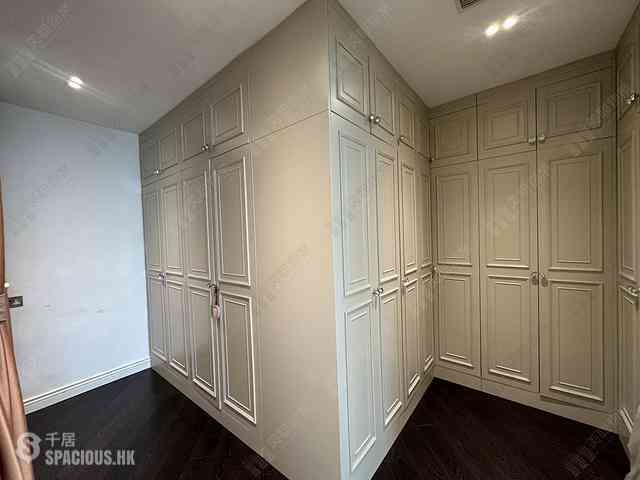 Tsuen Wan - The Cairnhill Phase 1 Block 2 05