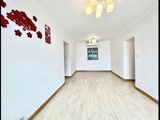 Tung Chung - Tung Chung Crescent Phase 2 Block 9 02