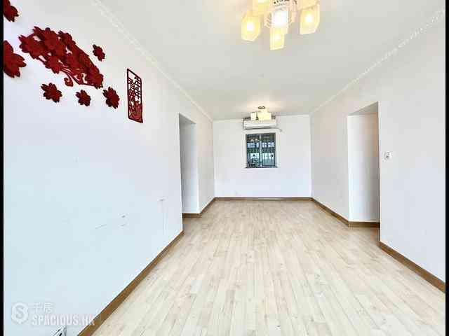 Tung Chung - Tung Chung Crescent Phase 2 Block 9 02