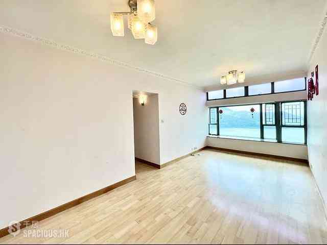 Tung Chung - Tung Chung Crescent Phase 2 Block 9 03