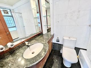 Tung Chung - Tung Chung Crescent Phase 2 Block 9 08