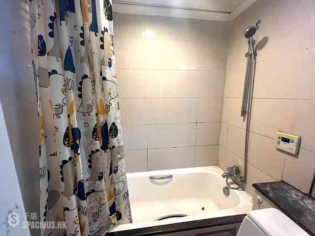 Tung Chung - Caribbean Coast Phase 3 Carmel Cove Tower 10 11