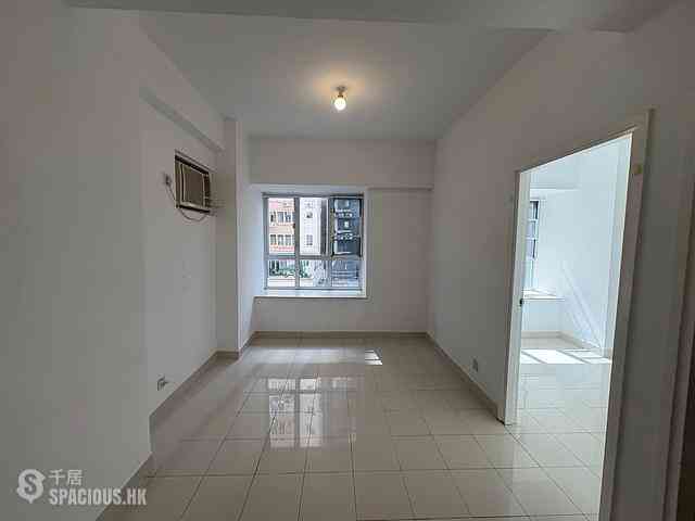 Sheung Wan - Wing Yu Building 01