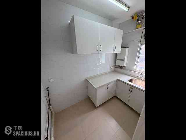 Sheung Wan - Wing Yu Building 02