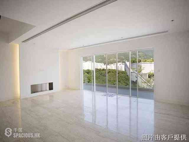 Chung Hom Kok - Magnolia (The Crown Villas) 08