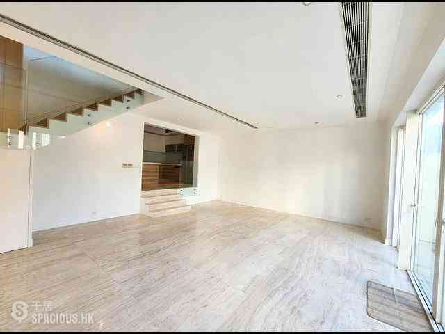 Chung Hom Kok - Magnolia (The Crown Villas) 18