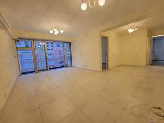 Wan Chai - Phoenix Court Block 4 02